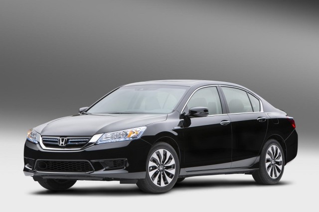 2014 Honda Accord Hybrid (2).jpg